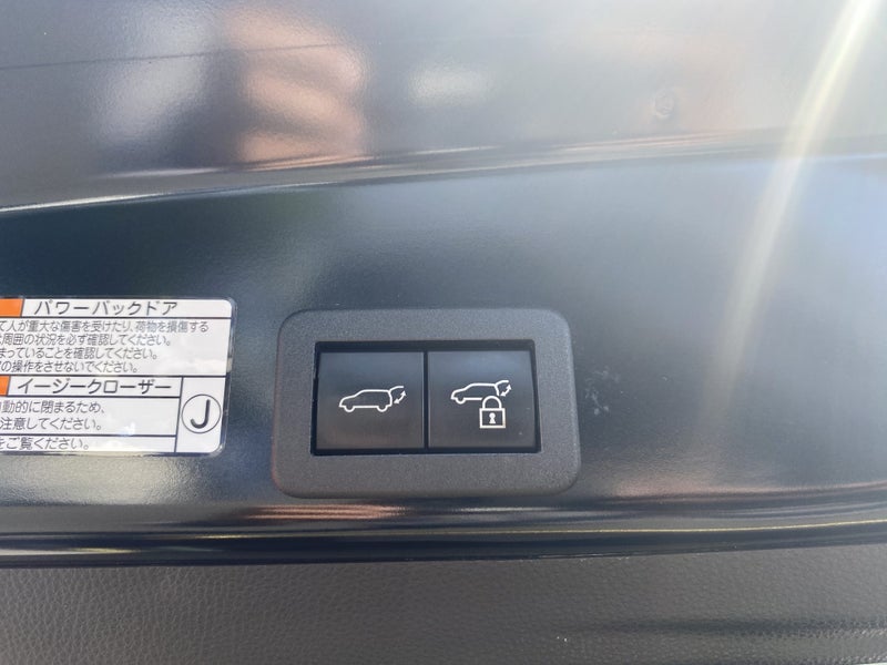 2021 Toyota Yaris Cross 1.5 Hybrid Z 4WD 5 Dr S... image 5