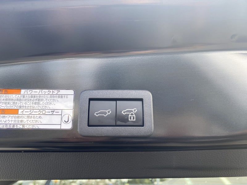 2021 Toyota Yaris Cross 1.5 Hybrid Z 4WD 5 Dr S... image 5