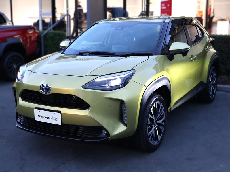 2021 Toyota Yaris Cross 1.5 Hybrid Z 4WD image 3
