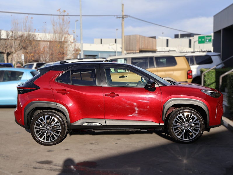 2021 Toyota Yaris Cross 1.5 Hybrid Z 4WD image 4