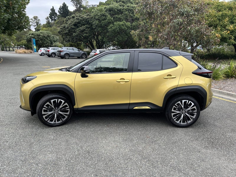 2021 Toyota Yaris Cross 1.5 Hybrid Z image 5