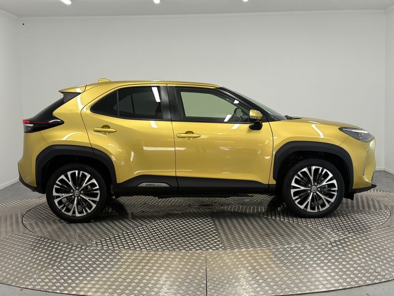 2021 Toyota Yaris Cross 1.5 Hybrid Z image 2