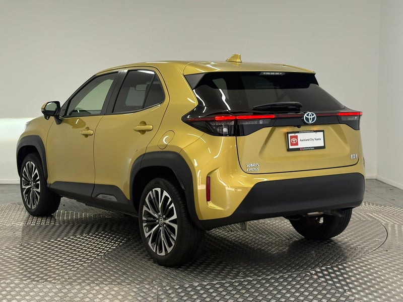 2021 Toyota Yaris Cross 1.5 Hybrid Z image 5