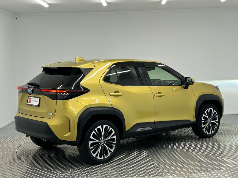 2021 Toyota Yaris Cross 1.5 Hybrid Z image 3