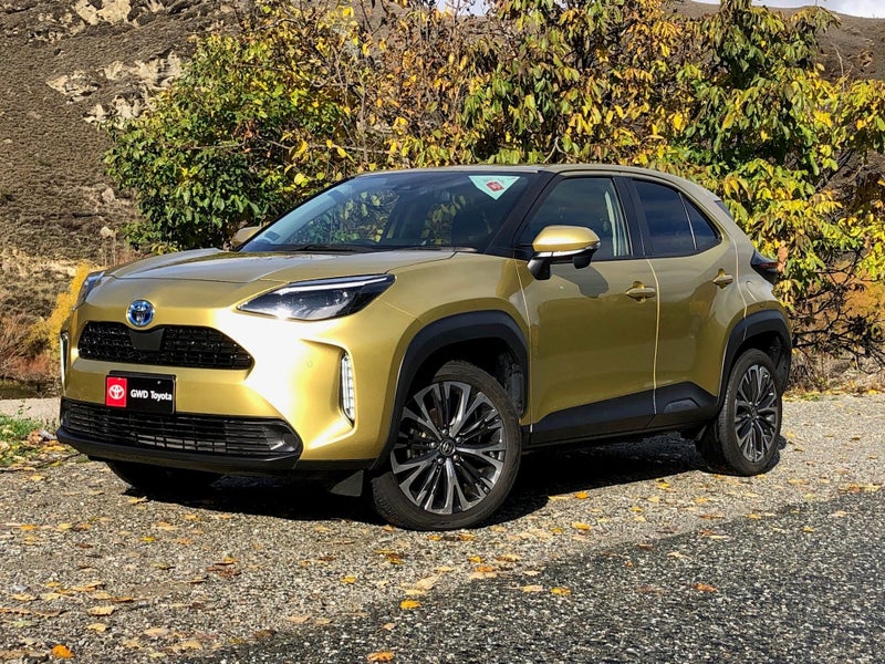 2021 Toyota Yaris Cross 1.5 Hybrid Z Auto image 3