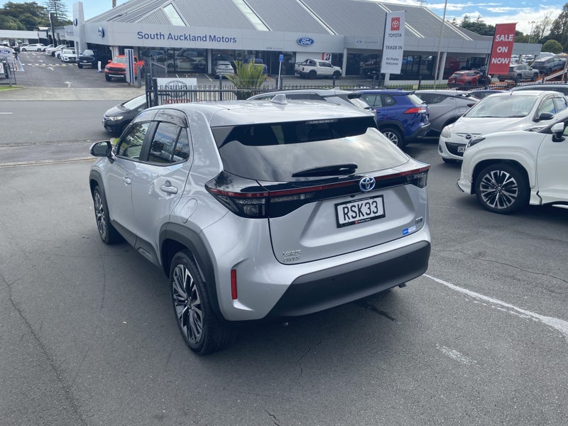 2021 Toyota Yaris Cross 1.5P Hybrid Z SUV image 4