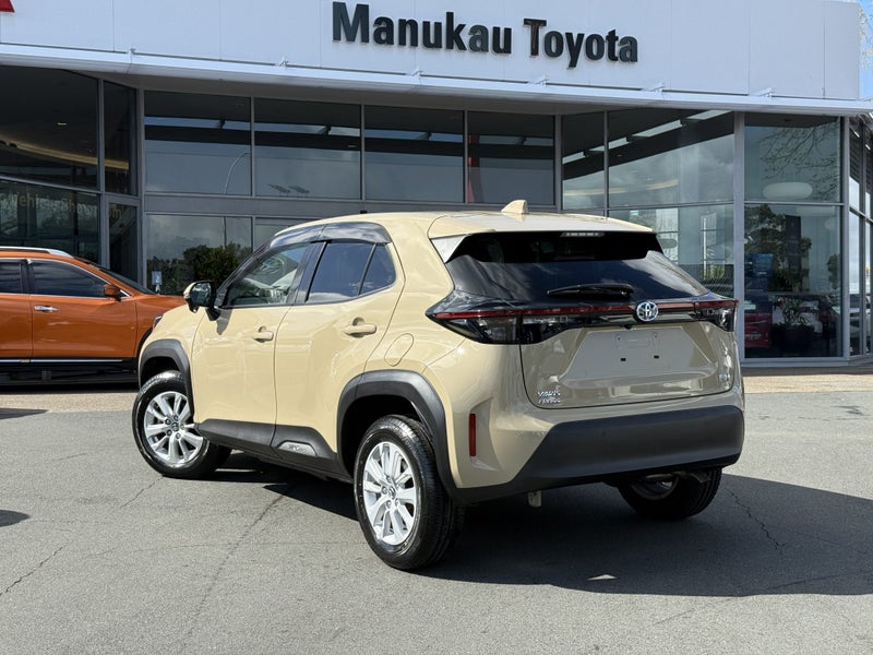 2021 Toyota Yaris Cross Cross 1.5 Hybrid G SUV... image 4