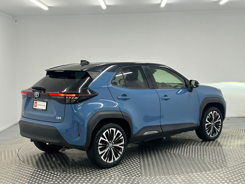 2021 Toyota Yaris Cross Cross 1.5 Hybrid Z image 3