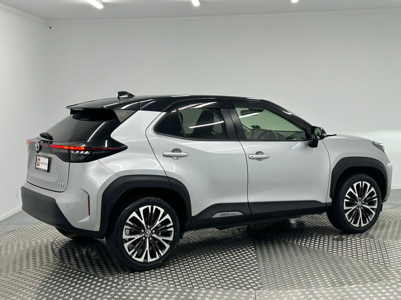 2021 Toyota Yaris Cross Cross 1.5 Hybrid Z image 3
