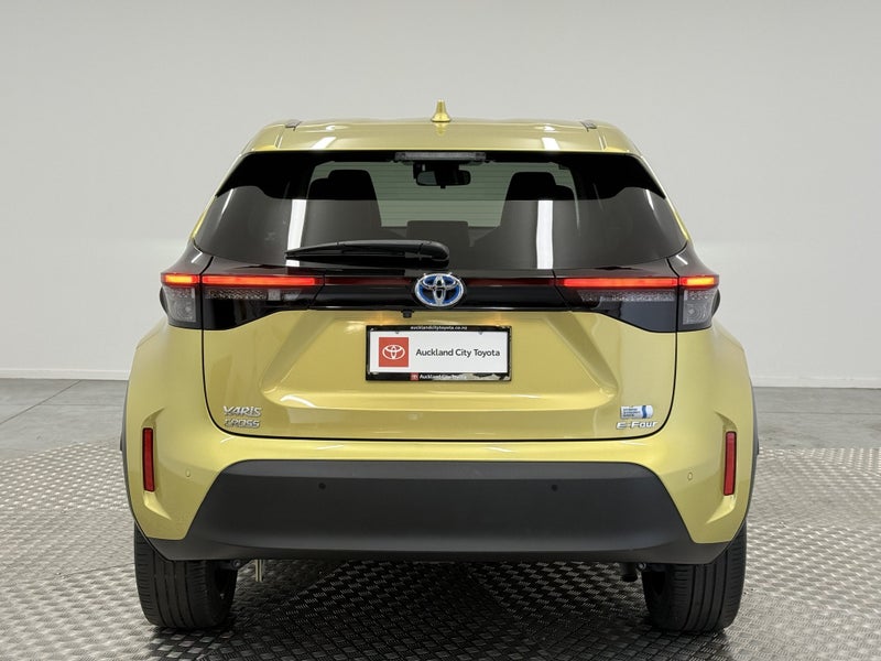 2021 Toyota Yaris Cross Cross 1.5 Hybrid Z 4WD image 4