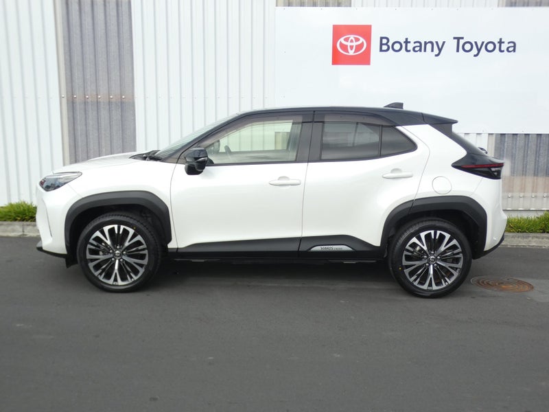 2021 Toyota Yaris Cross Cross 1.5 Hybrid Z 5 Dr... image 5