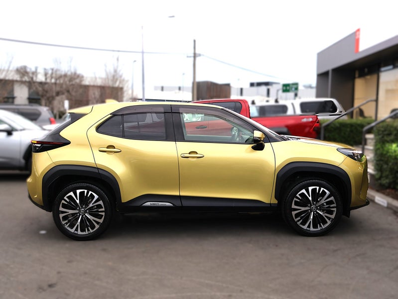 2021 Toyota Yaris Cross Cross 1.5 Hybrid Z 5 Dr... image 4