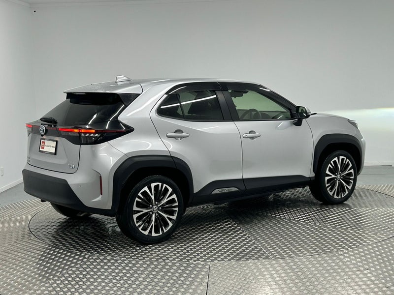2021 Toyota Yaris Cross Cross 1.5 Hybrid Z image 3