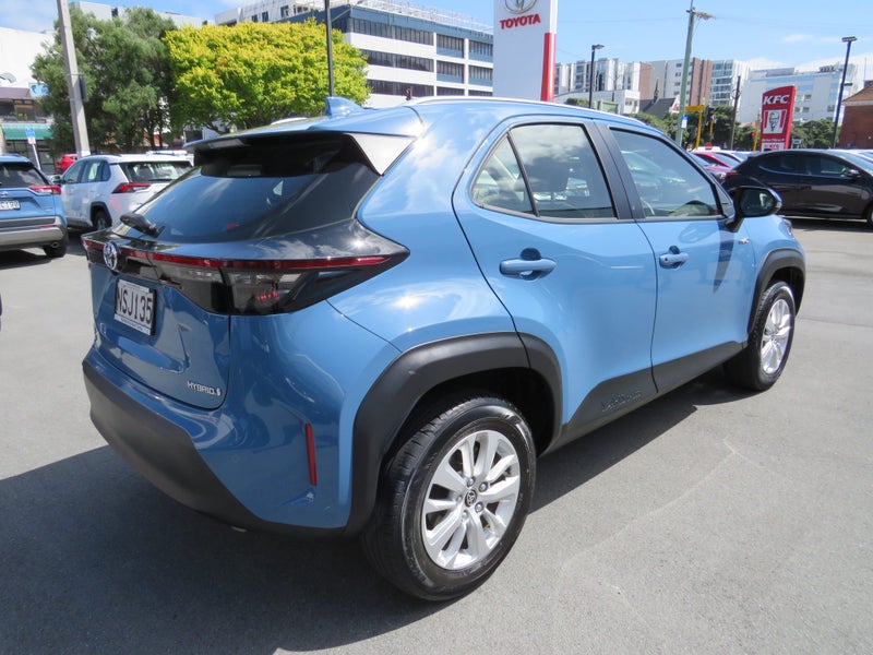 2021 Toyota Yaris Cross GX 1.5P HV ECVT FWD SUV image 4