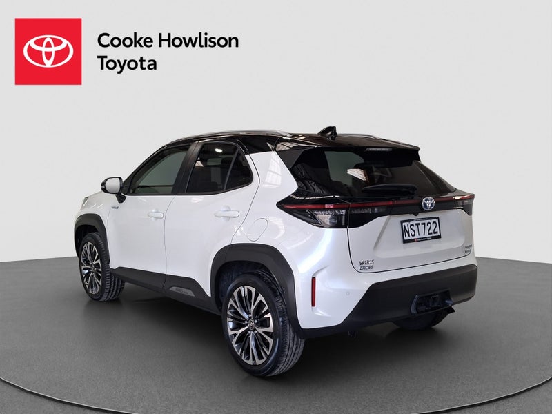 2021 Toyota Yaris Cross Limited 1.5L Hybrid image 4