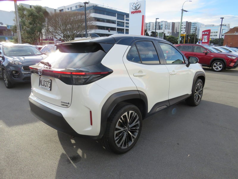 2021 Toyota Yaris Cross Limited 1.5P Hybrid ECV... image 4