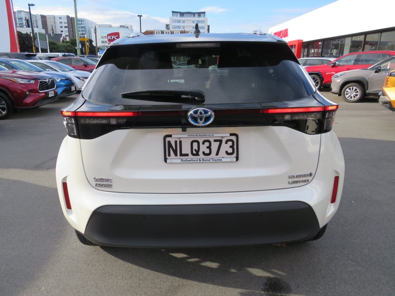 2021 Toyota Yaris Cross Limited 1.5P Hybrid ECV... image 5