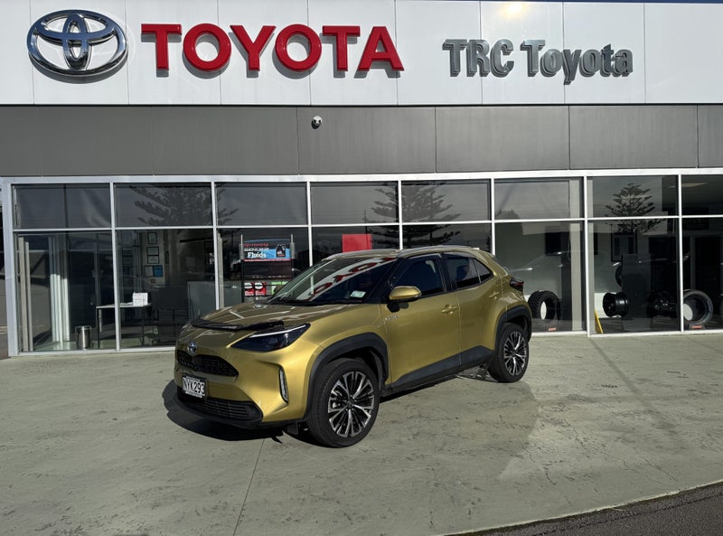 2021 Toyota Yaris Cross Limited 1.5P Hybrid FWD... image 2