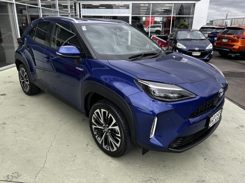 2021 Toyota Yaris Cross Limited 1.5P Hybrid FWD... image 3