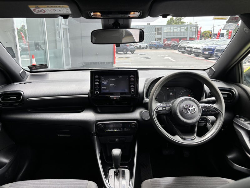 2021 Toyota Yaris GX 1.5 HYBRID ECONOMICAL HATCH image 2