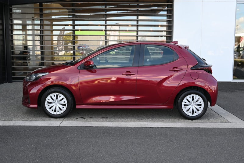 2021 Toyota Yaris GX 1.5 Petrol FWD Hatchback image 3