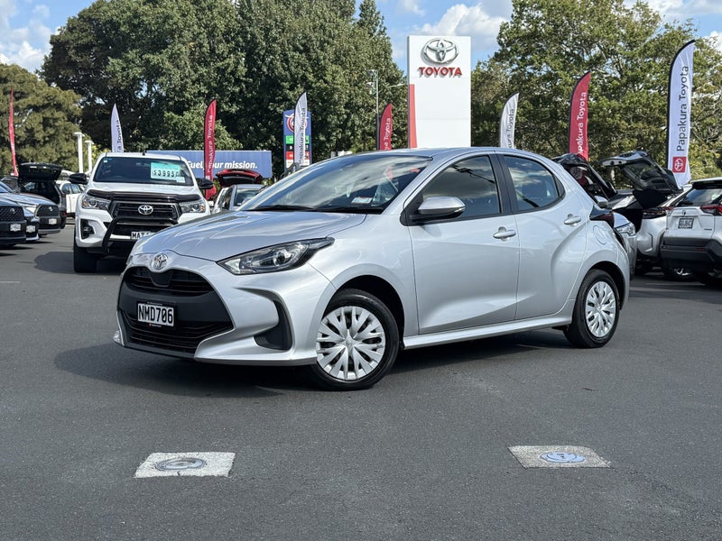 2021 Toyota Yaris GX 1.5L image 2
