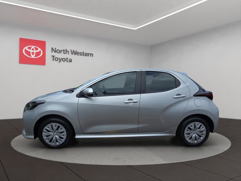 2021 Toyota Yaris GX 1.5L Petrol FWD Hatchback image 4