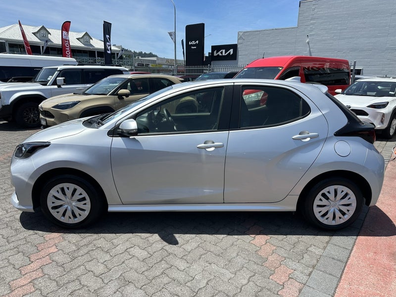 2021 Toyota Yaris GX 1.5P CVT FWD HB/5D/5S - PE... image 4