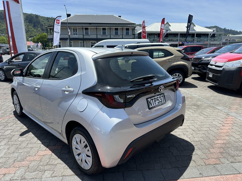 2021 Toyota Yaris GX 1.5P CVT FWD HB/5D/5S - PE... image 5