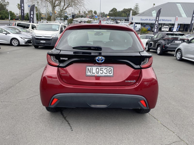 2021 Toyota Yaris GX 1.5P Hybrid image 3