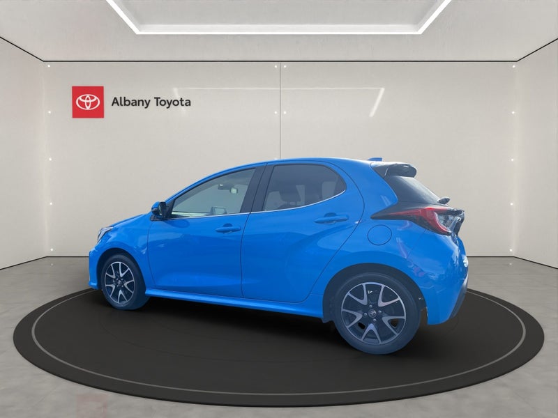 2021 Toyota Yaris Hybrid image 5