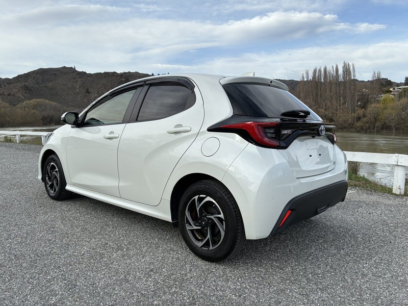 2021 Toyota Yaris Hybrid image 5