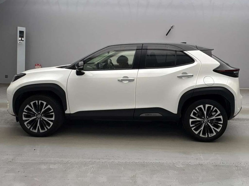 2021 Toyota Yaris Yaris Cross Hybrid image 5