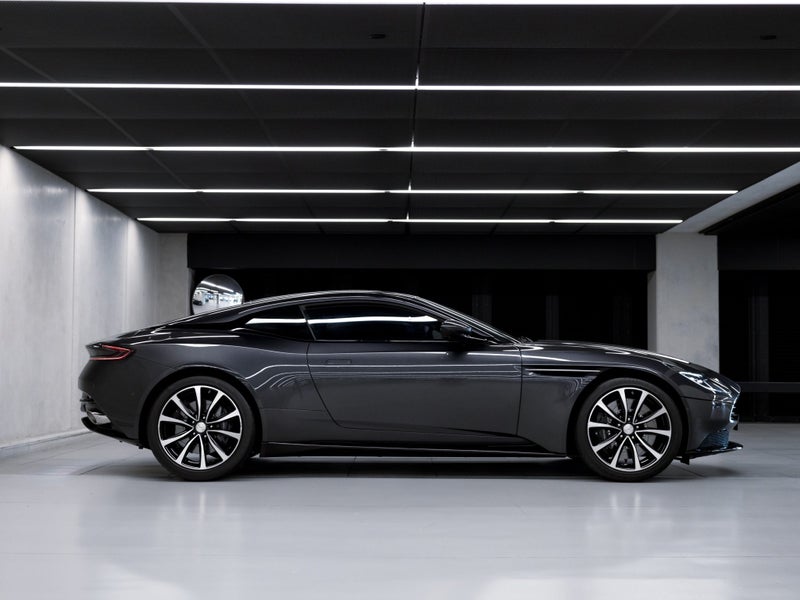 2022 Aston Martin DB11 V8 Coupe image 4
