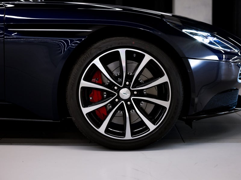 2022 Aston Martin DB11 V8 Volante image 5