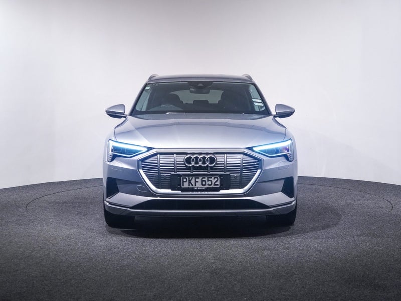 2022 Audi e-tron 55 300kW quattro image 2