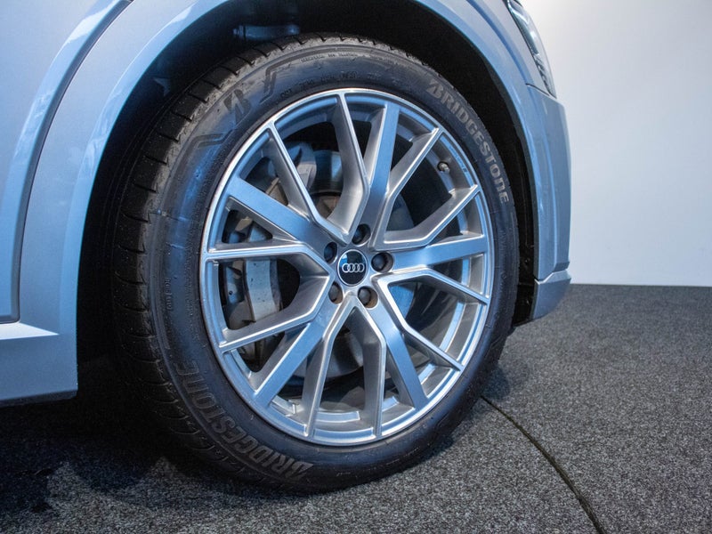 2022 Audi e-tron 55 300kW quattro image 5