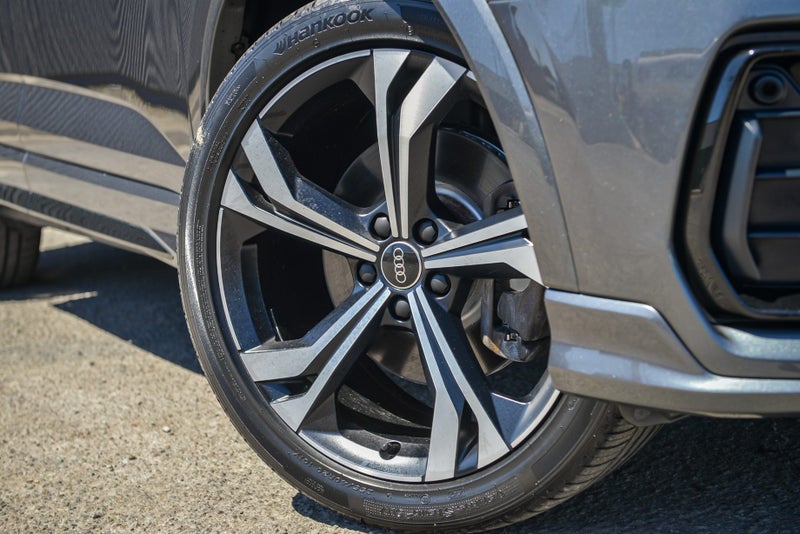 2022 Audi Q3 2.0TFSI 180kW Sportback quattro S... image 3