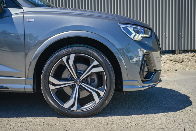 2022 Audi Q3 2.0TFSI 180kW Sportback quattro S... image 4