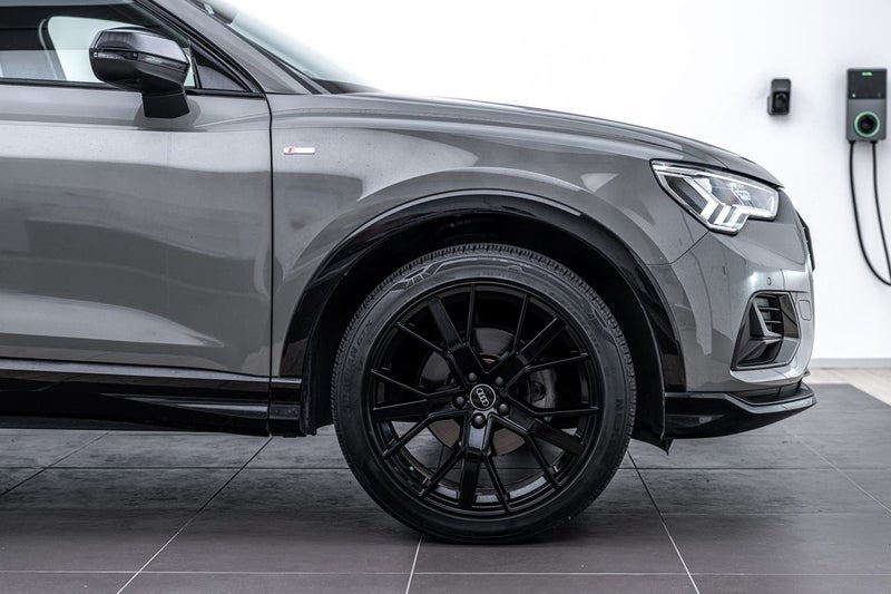 2022 Audi Q3 35 TFSI ADVANCED image 4