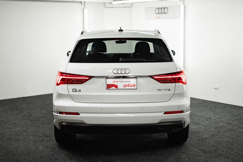 2022 Audi Q3 35 TFSI Advanced image 5
