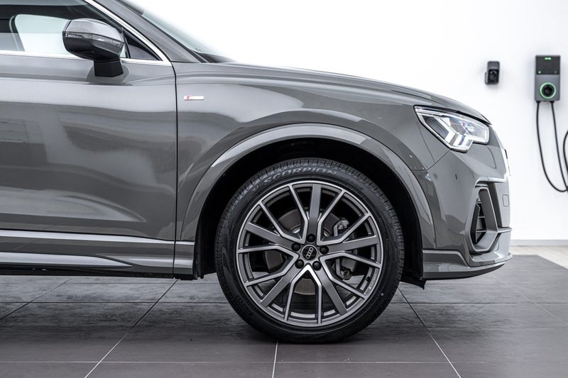 2022 Audi Q3 45 TFSI Q S TRONIC 180KW image 4