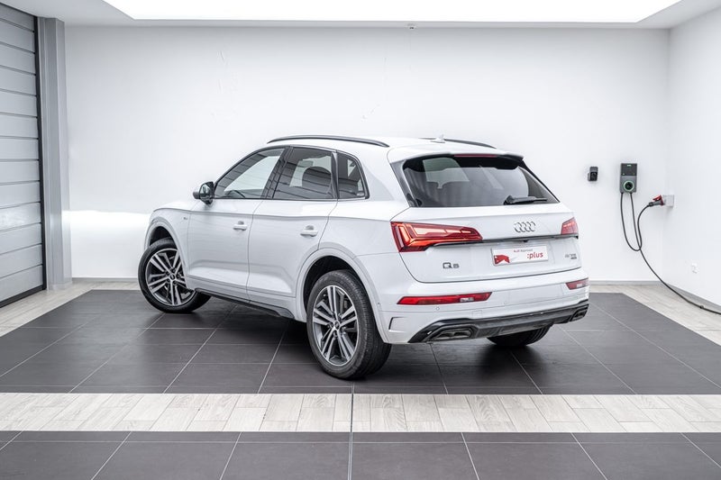 2022 Audi Q5 S LINE 45 TFSI Q 183KW S TRONIC image 3