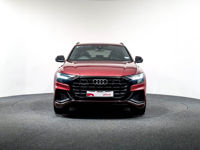 2022 Audi Q8 S-line 55 TFSI 250kW quattro image 2