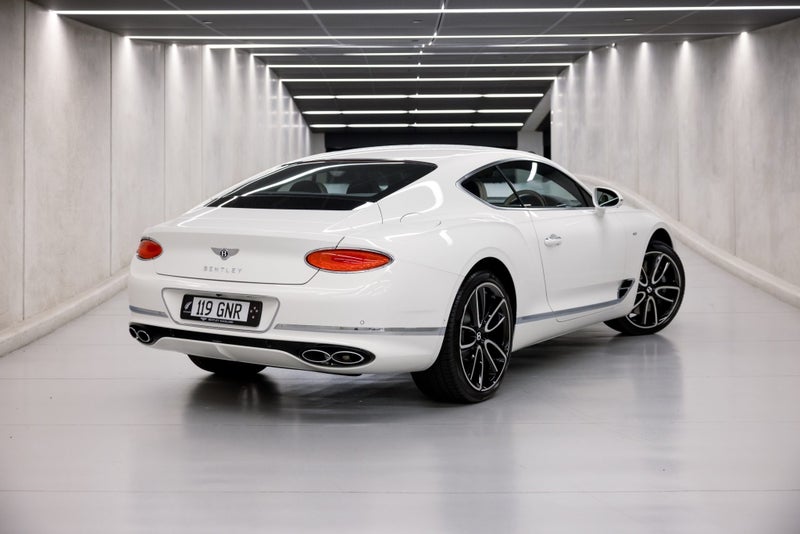 2022 Bentley Continental GT V8 image 3