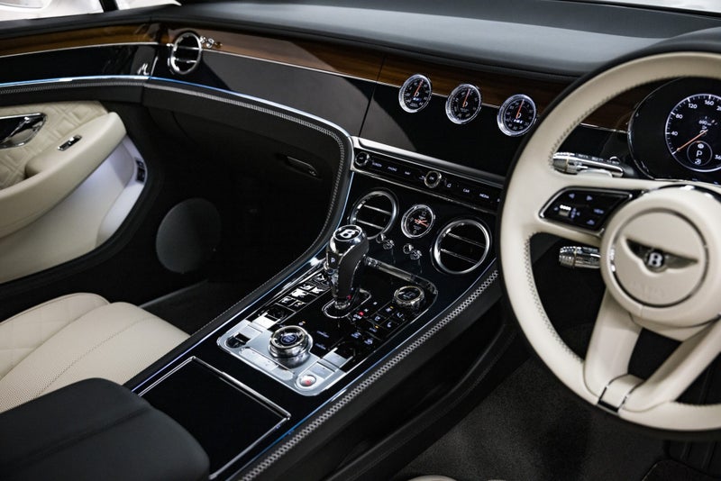 2022 Bentley Continental GT V8 image 4