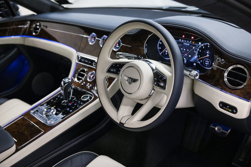 2022 Bentley Continental GT V8 image 4
