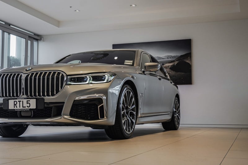 2022 BMW 730D M-Sport Package image 5