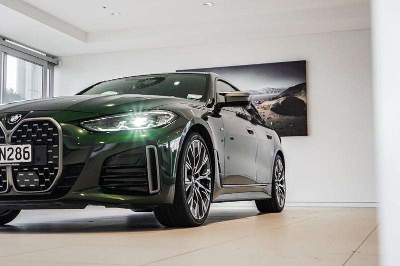 2022 BMW M440i xDrive Gran Coupe M Performance... image 5