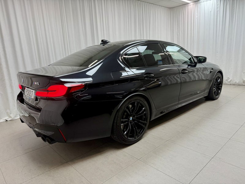 2022 BMW M5 M5 Sedan Pure image 3